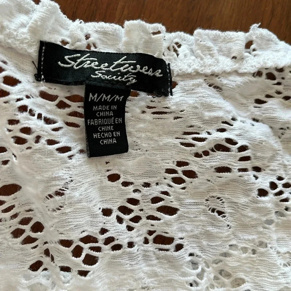 White lace shirt - Picture 4 of 5